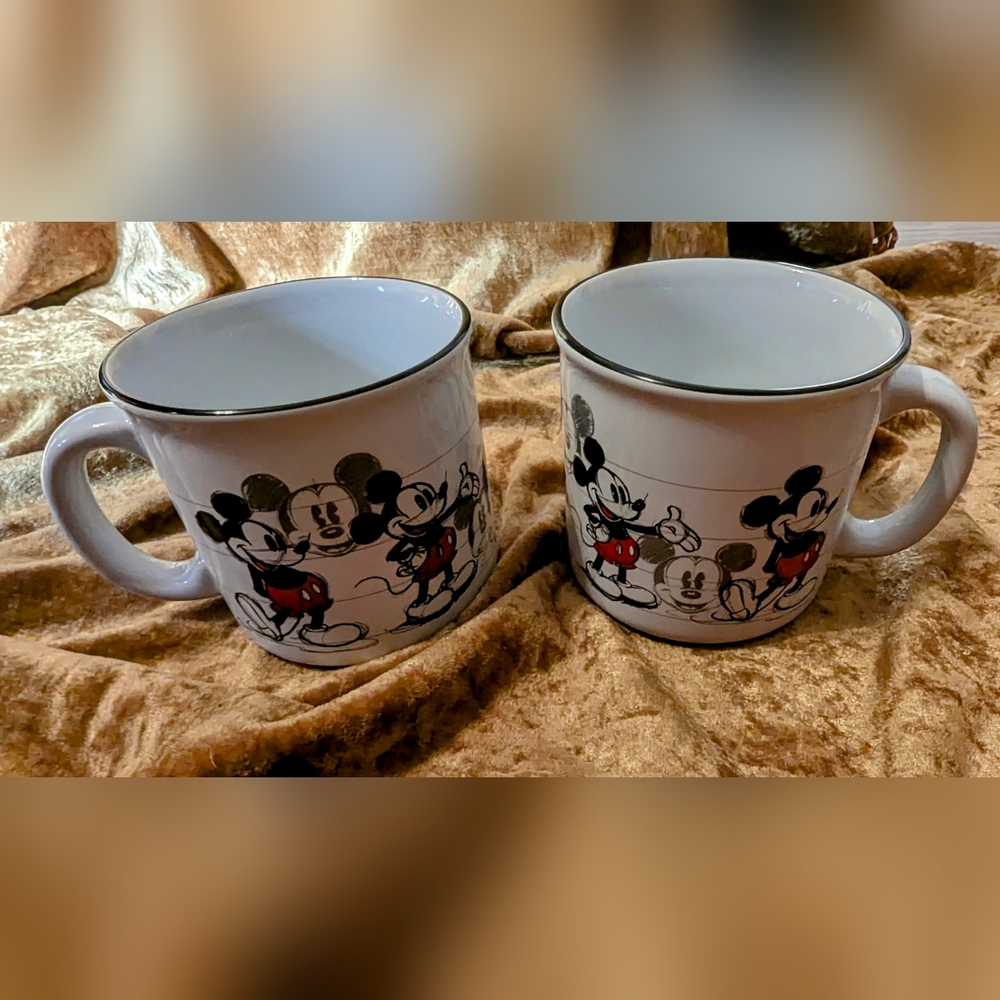 NWT Two Disney Mickey Mouse Mugs and Glass Cutting Board Set - Red, Black, White - Picture 6 of 8